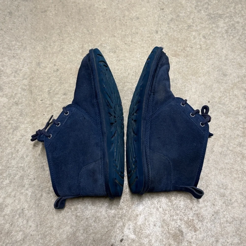 Ugg Classic Lace Up Neumel Low Mini Navy